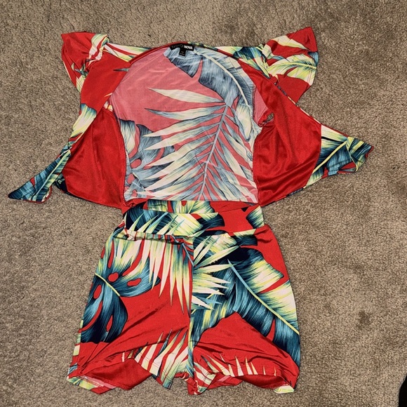 Tropical Romper - Picture 2 of 4